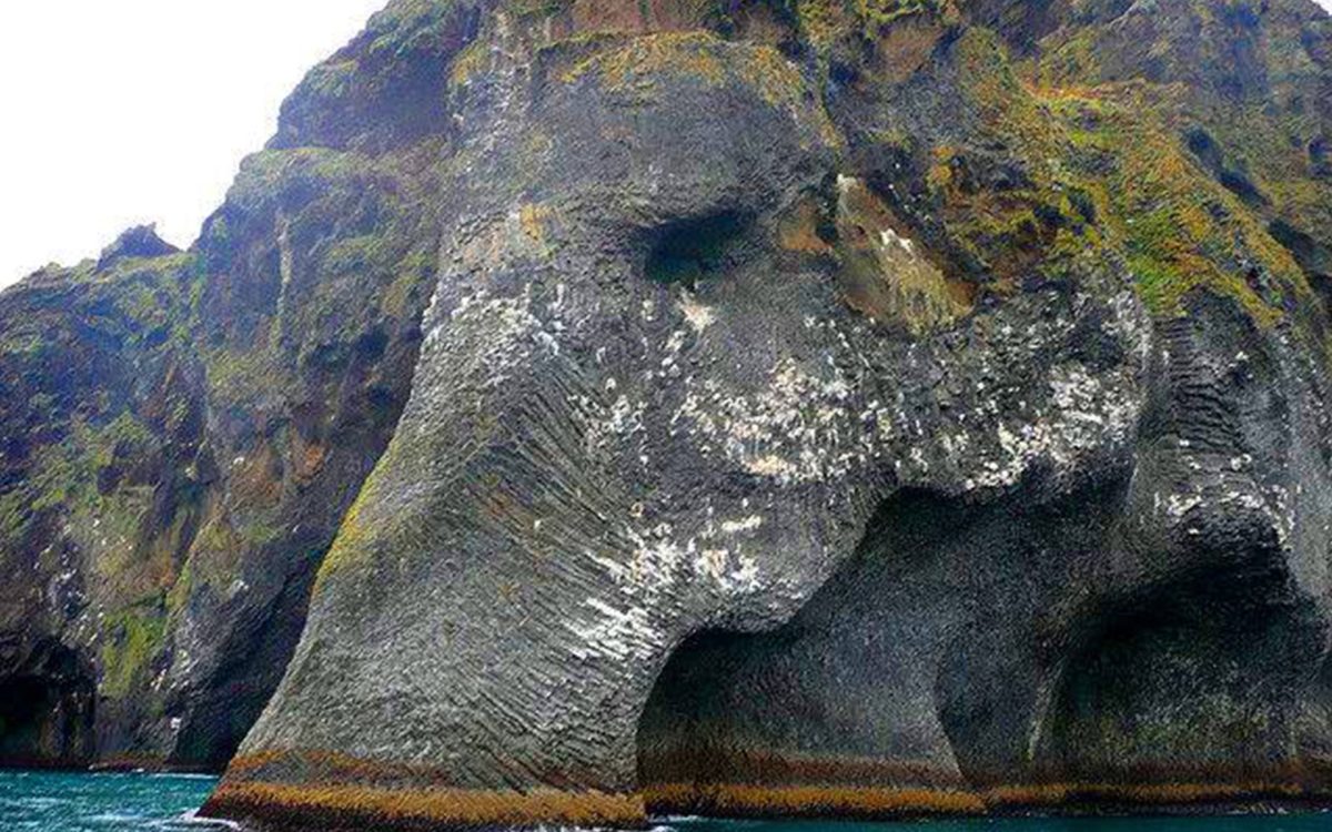 مکان های به جامانده از آتشفشان-کوهی که شبیه فیل است