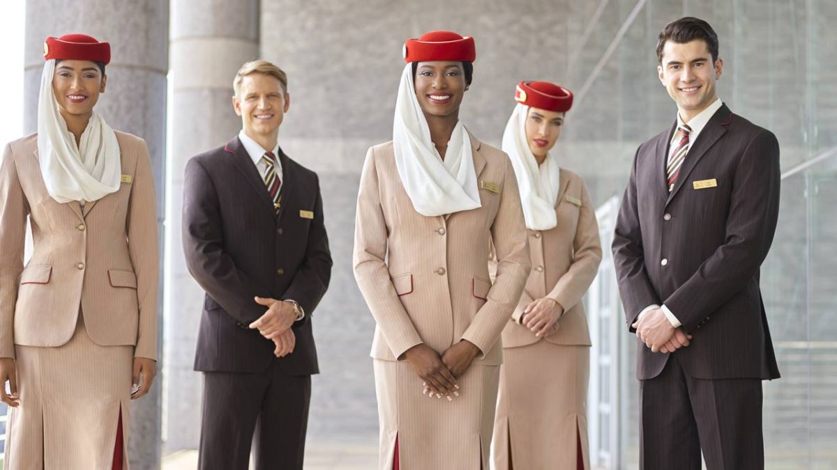 قوانین استخدام مهماندار هواپیما-مهمانداران هواپیمایی امارات