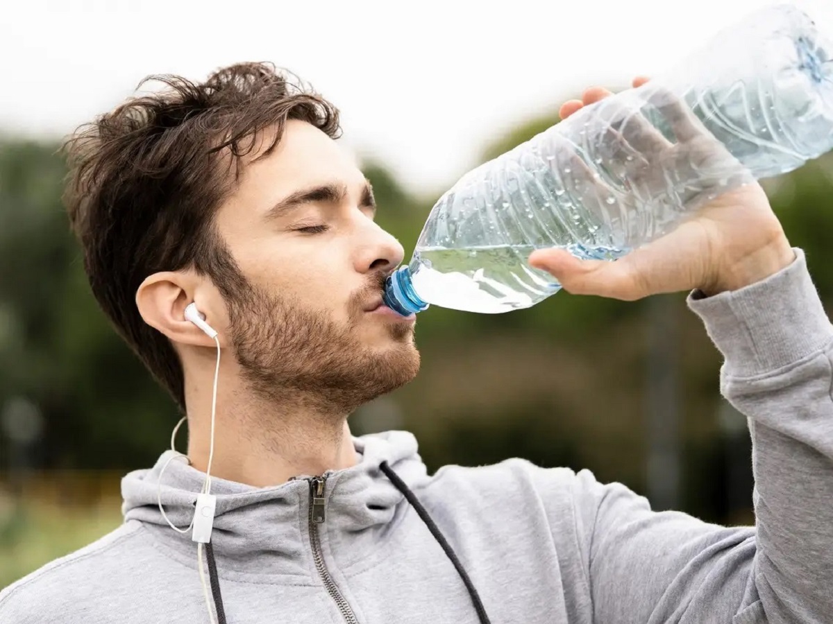 لاغری سریع: مقدار زیادی آب بنوش
