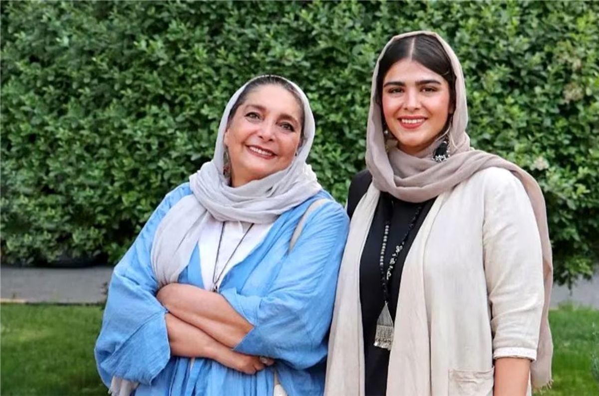 اخراج مهشید آهنگرانی از کانادا عکس1