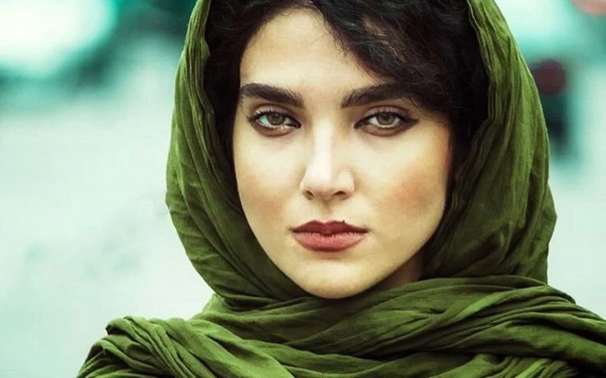 بازیگران قهوه ترک2: سارا رسول زده