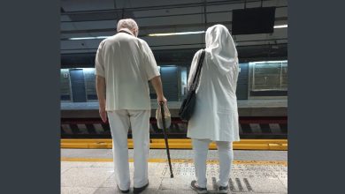 دو مسافر مترو