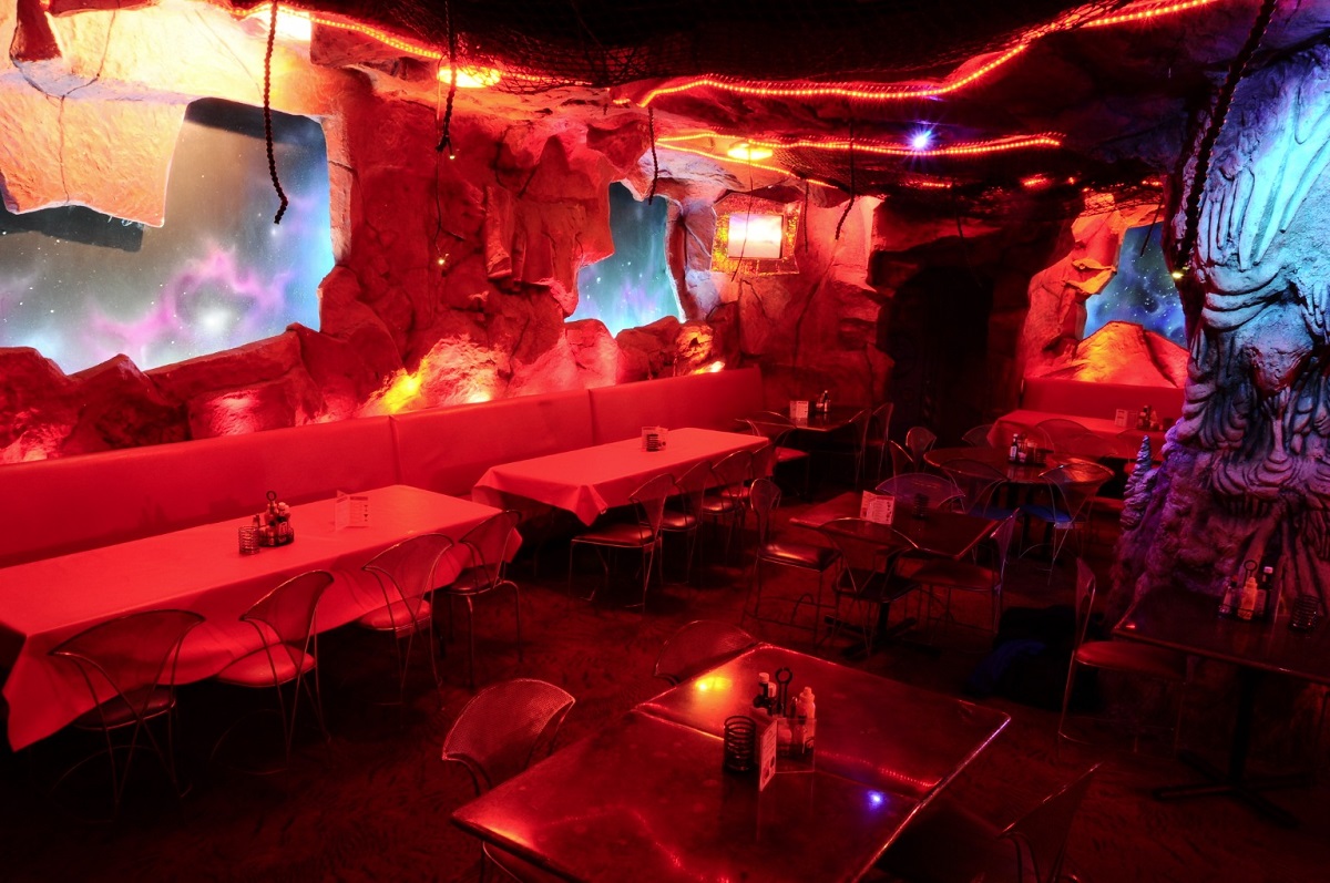 زشت ترین رستوران های دنیا عکس8- رستوران مریخ