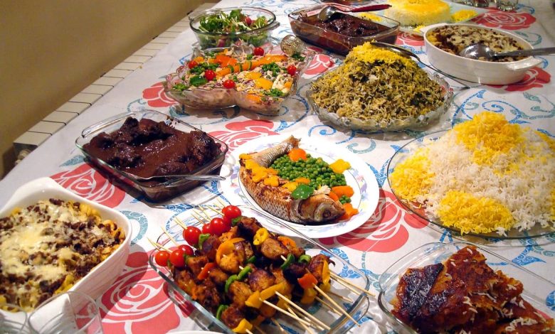 آداب غذاخوردن ایرانیان