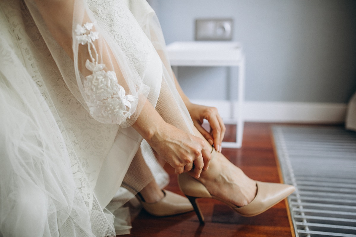 انتخاب کفش عروس1