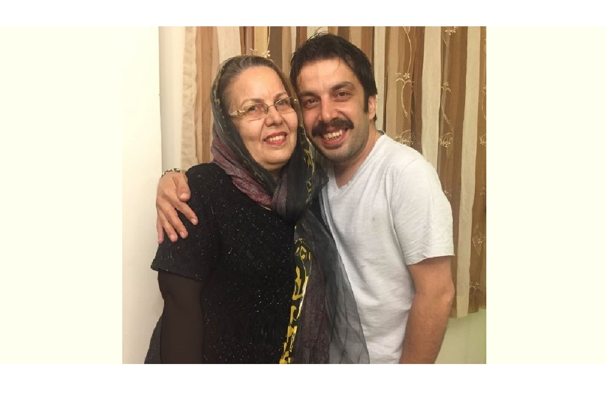 عباس جمشیدی فر و مادرش