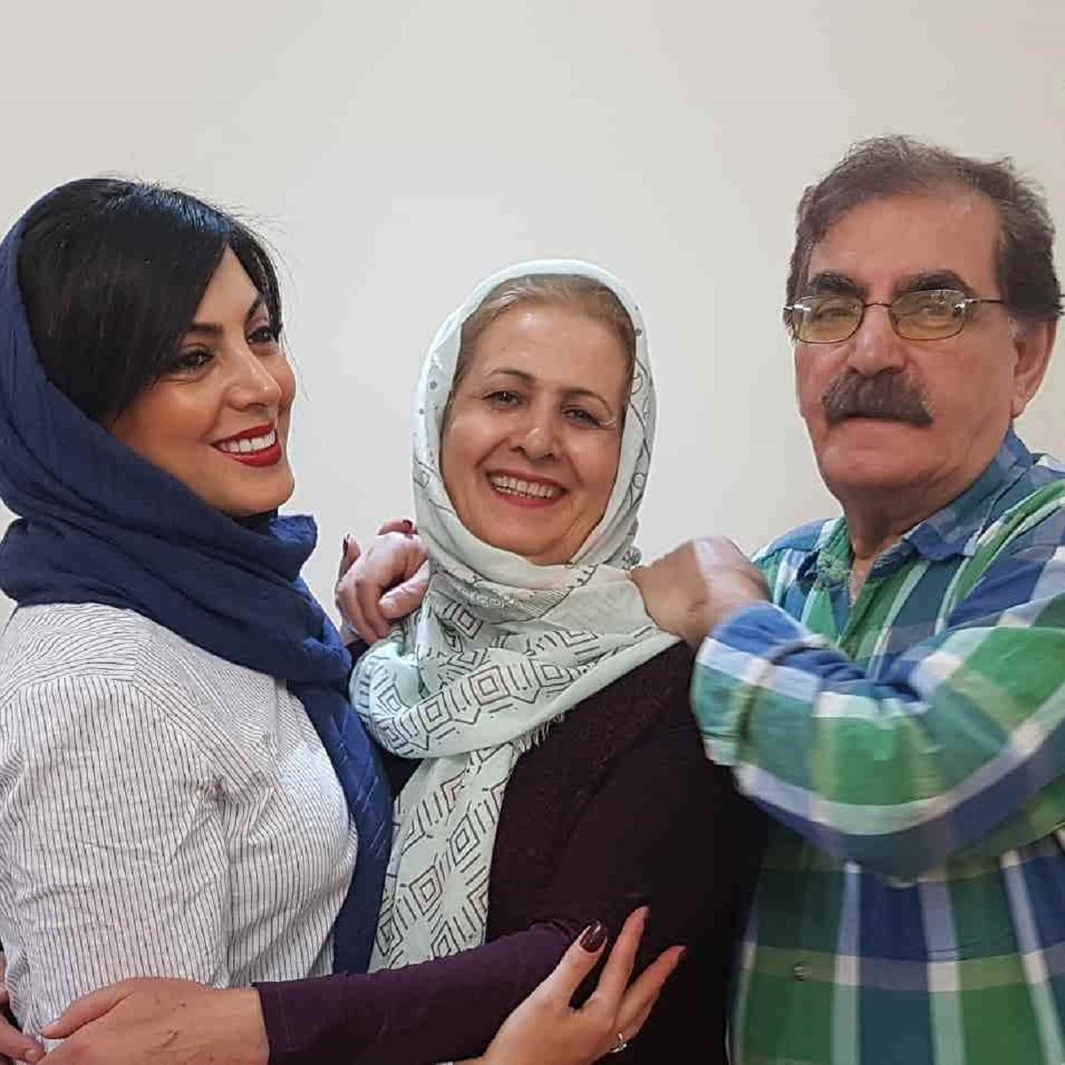 خانواده نیلوفر شهیدی