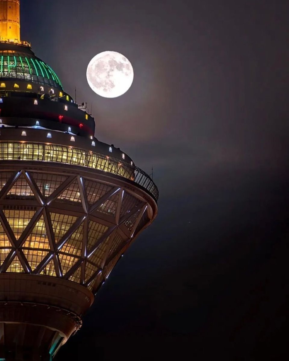 برج میلاد معرفی بهترین لوکیشن های شب گردی تهران