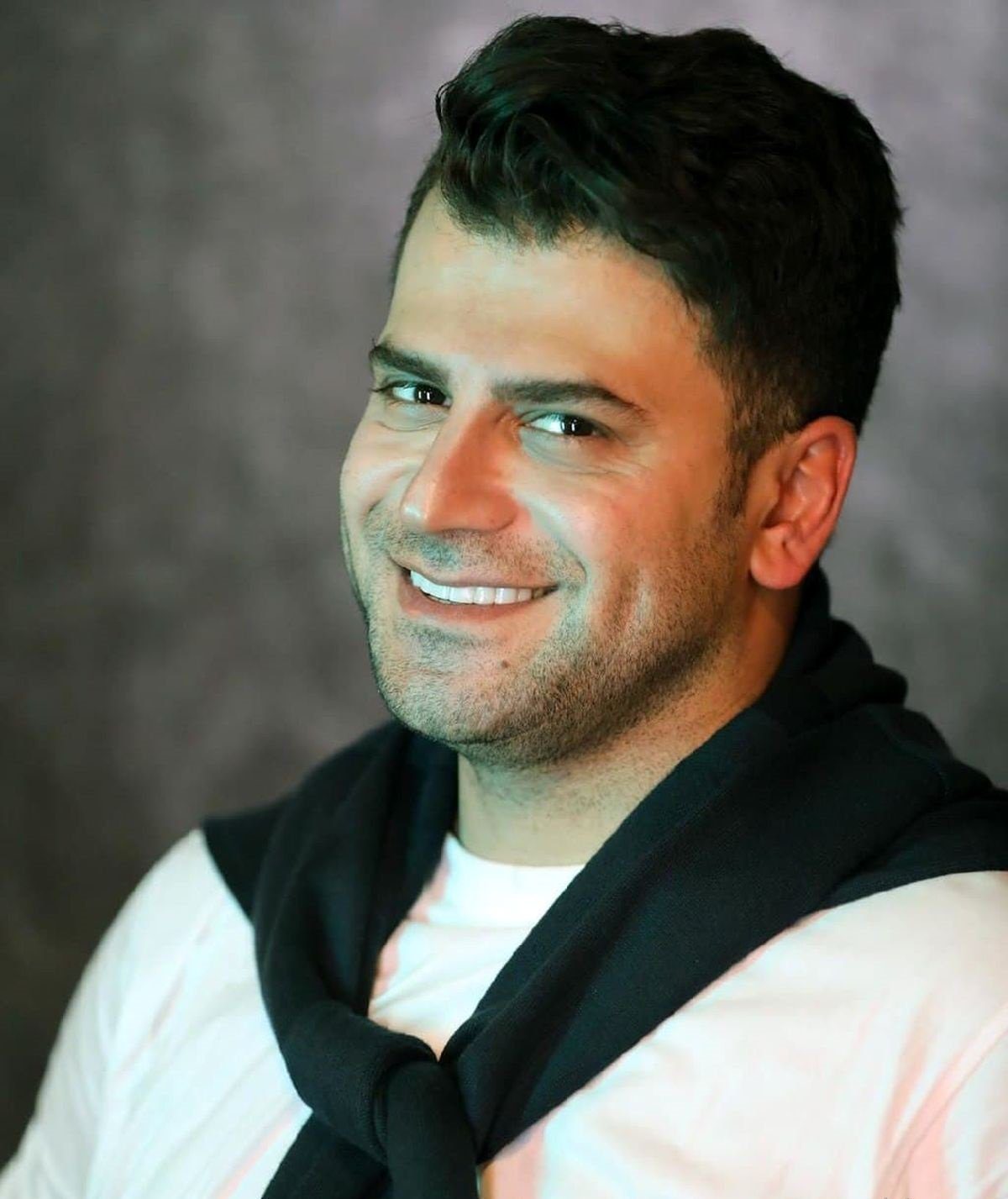 روزبه حصاری