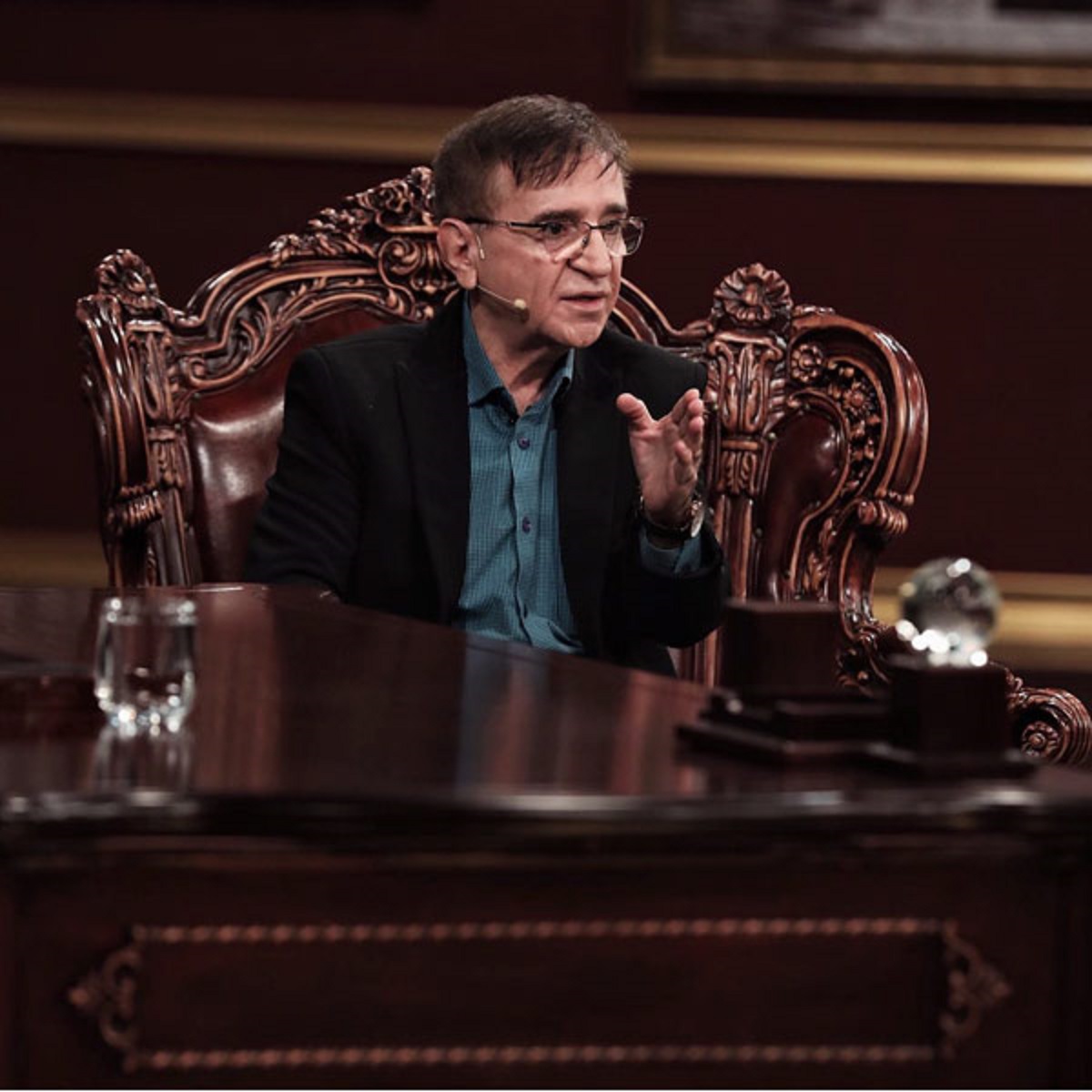 دکتر انوشه2