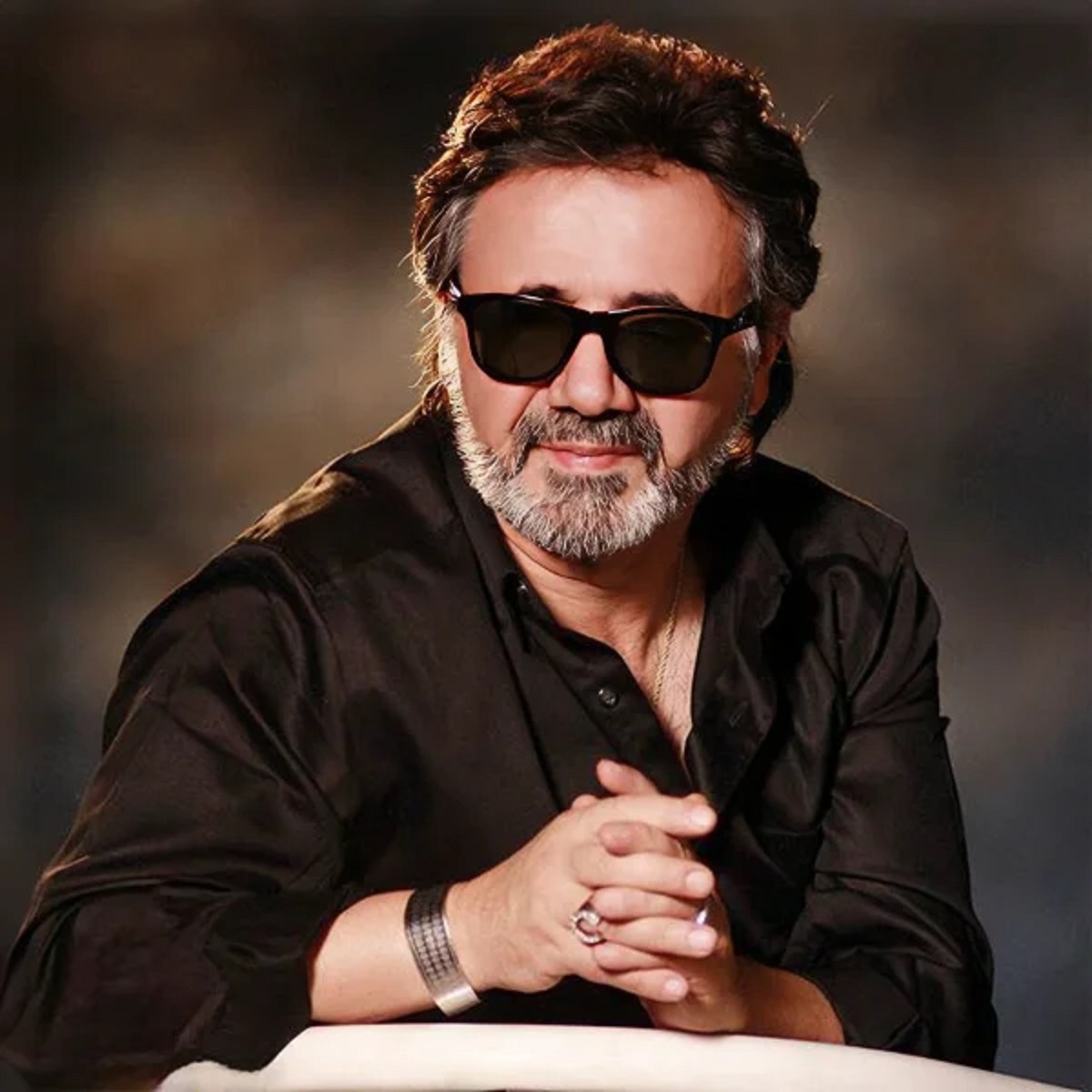معین خواننده ایرانی2