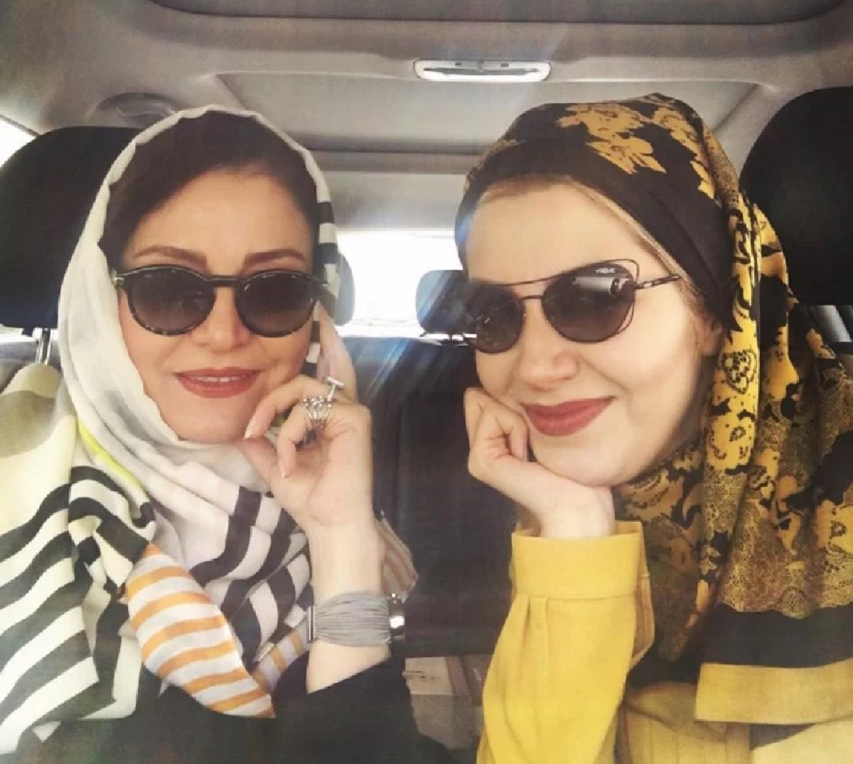 ملیکا زارعی(خاله شادونه) و خواهرش