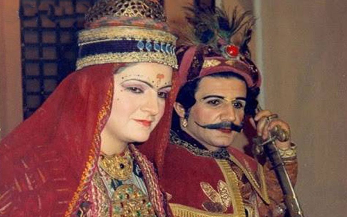 مهدی هاشمی و گلاب آدینه
