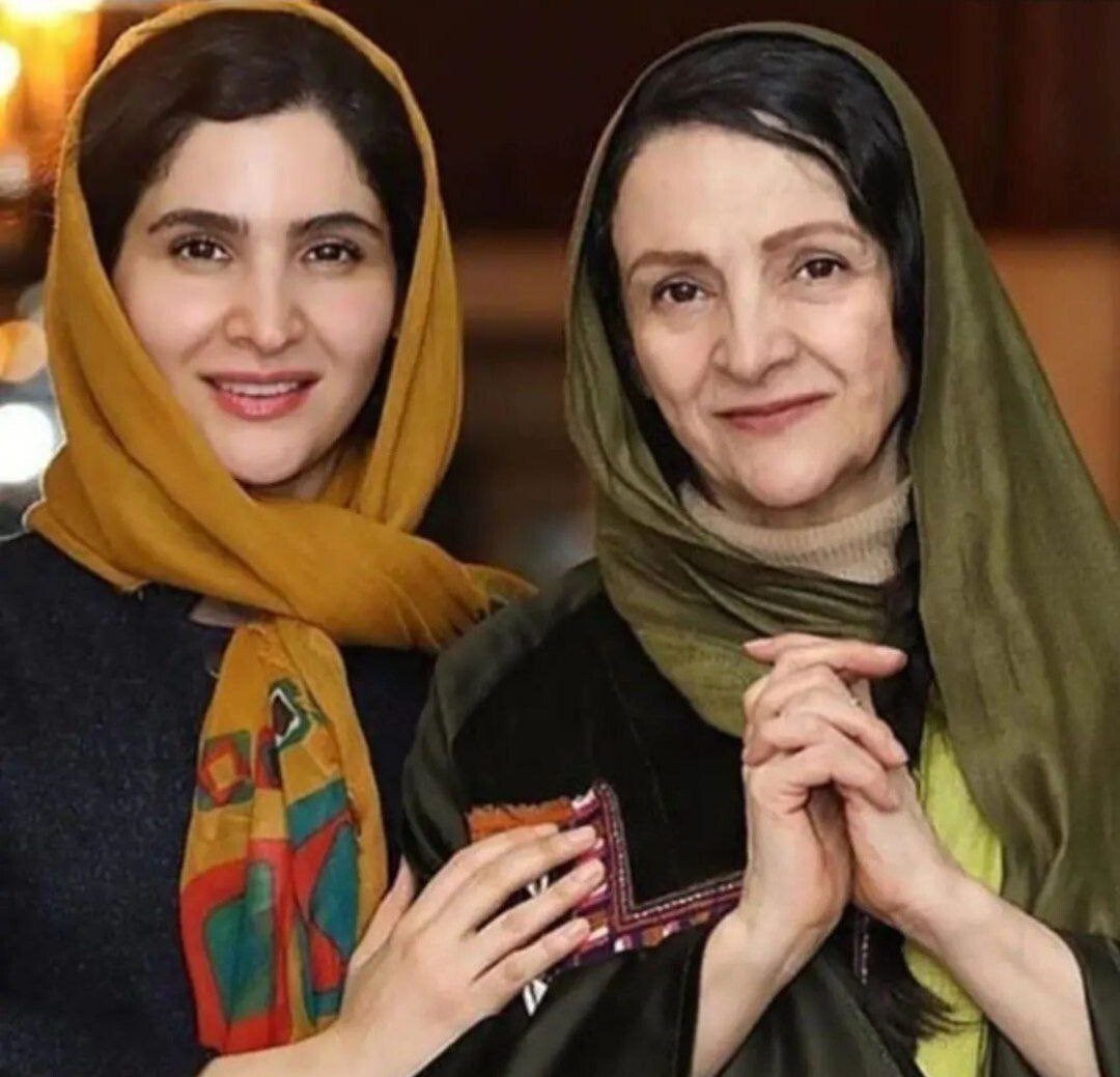 گلاب آدینه و دخترش نورا هاشمی