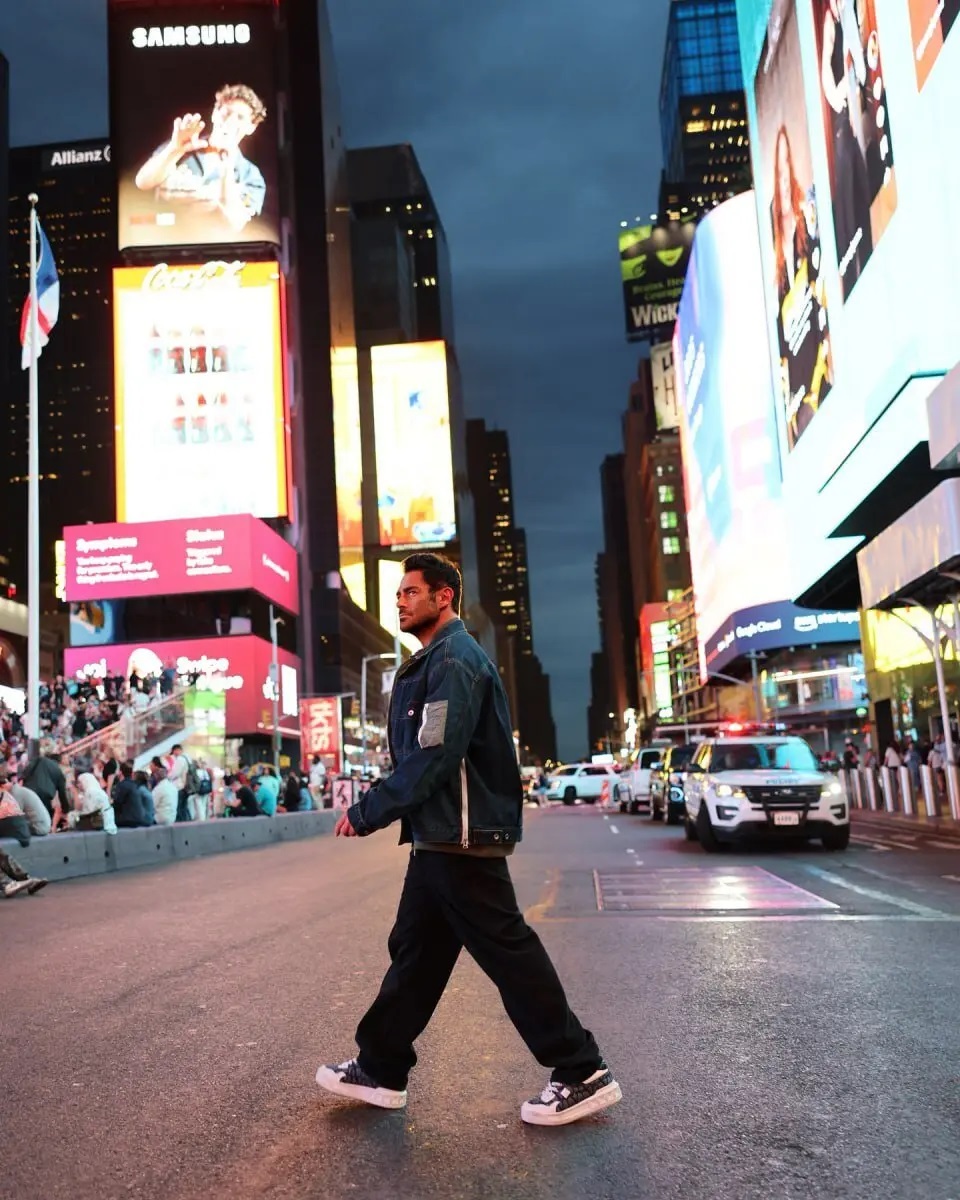 محمدرضا گلزار در خیابان های نیویورک 3