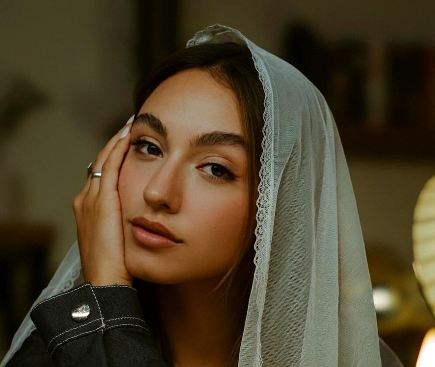 نیکی نصیریان در 22 سالگی 1