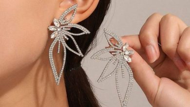 گوشواره‌ های ترند 2025 | از استایل کلاسیک تا طرح‌ خلاقانه