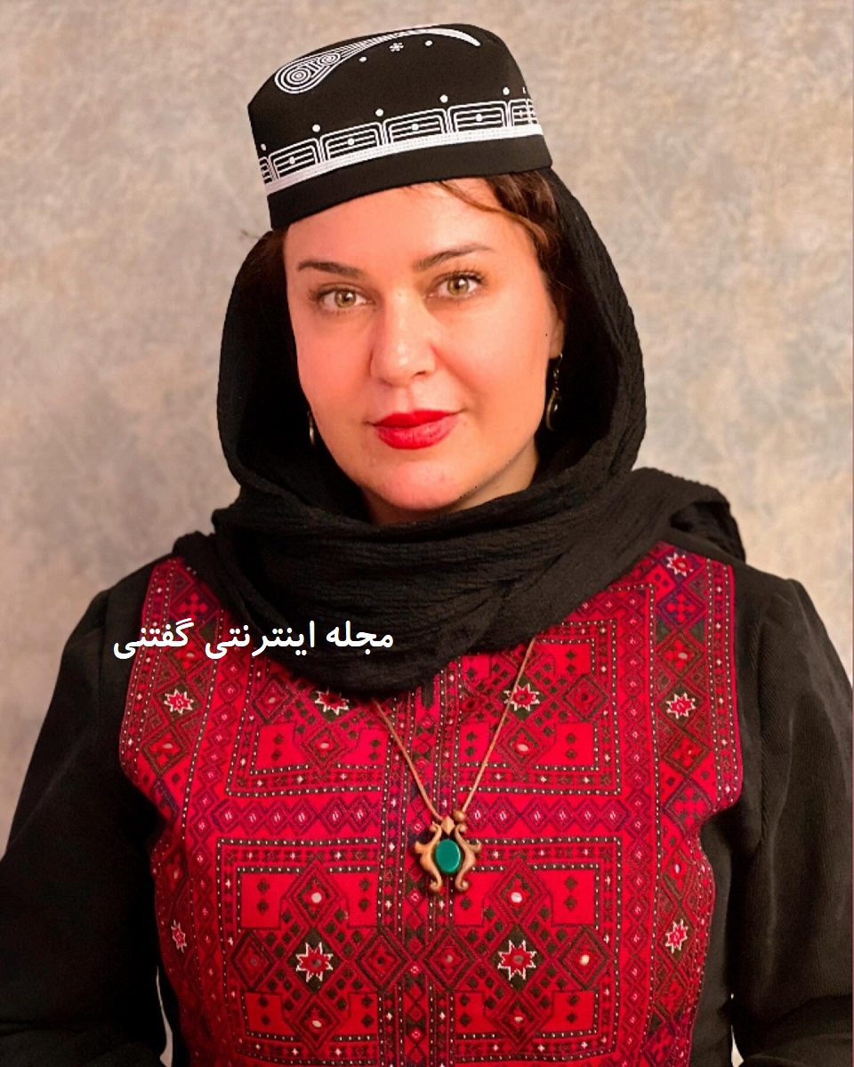 گیتی قاسمی در لباس سنتی زنان ازبک 1
