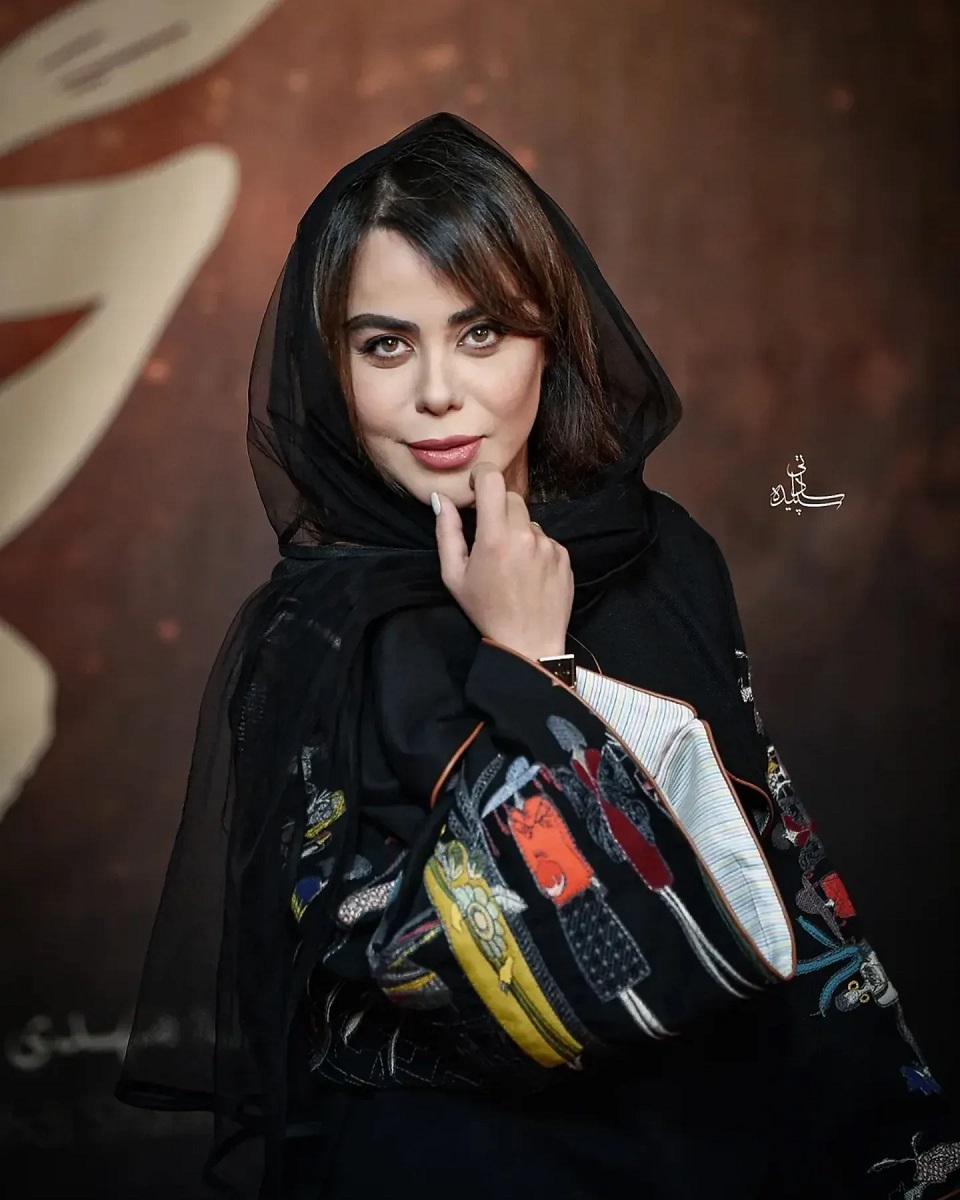 الهام اخوان در اکران خصوصی فیلم مجنون 1