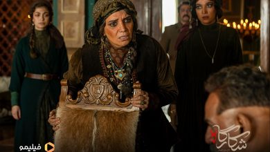 الهام پاوه نژاد و دخترش در آغوش یکدیگر