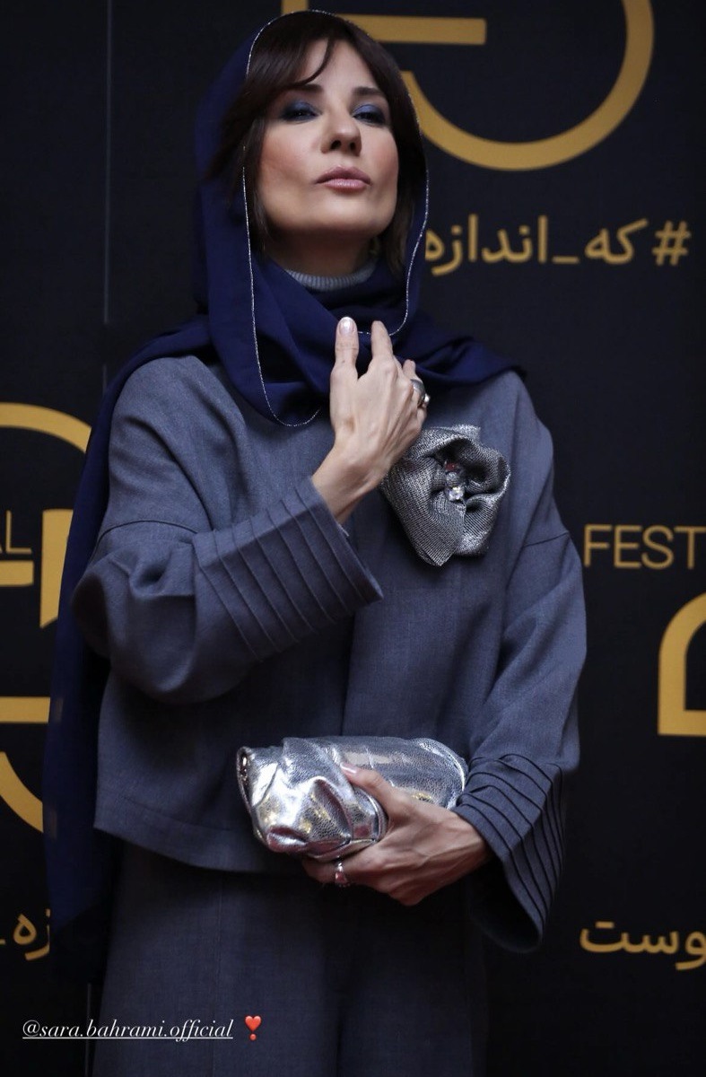 سارا بهرامی در مراسم اختتامیهی جشنوارهی ۲۵-3