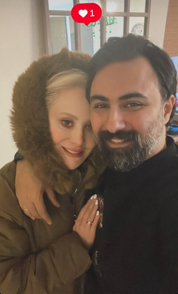 سلفی عاشقانه آرام جعفری و بابک انصاری 1