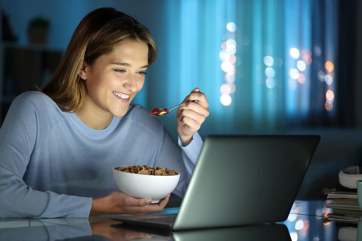 زمان خوردن شام کلید خواب راحت-4