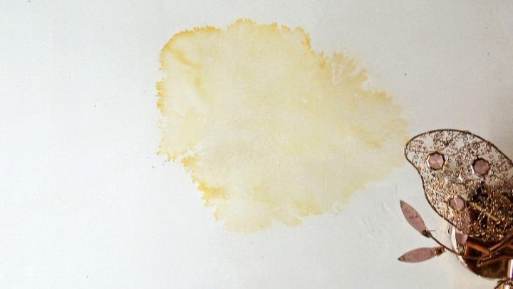 علت زردی گچ سقف و دیوار چیست؟