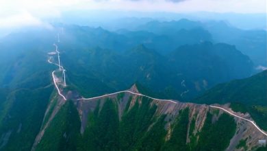 جاده باریک میان آسمان و پرتگاه-1