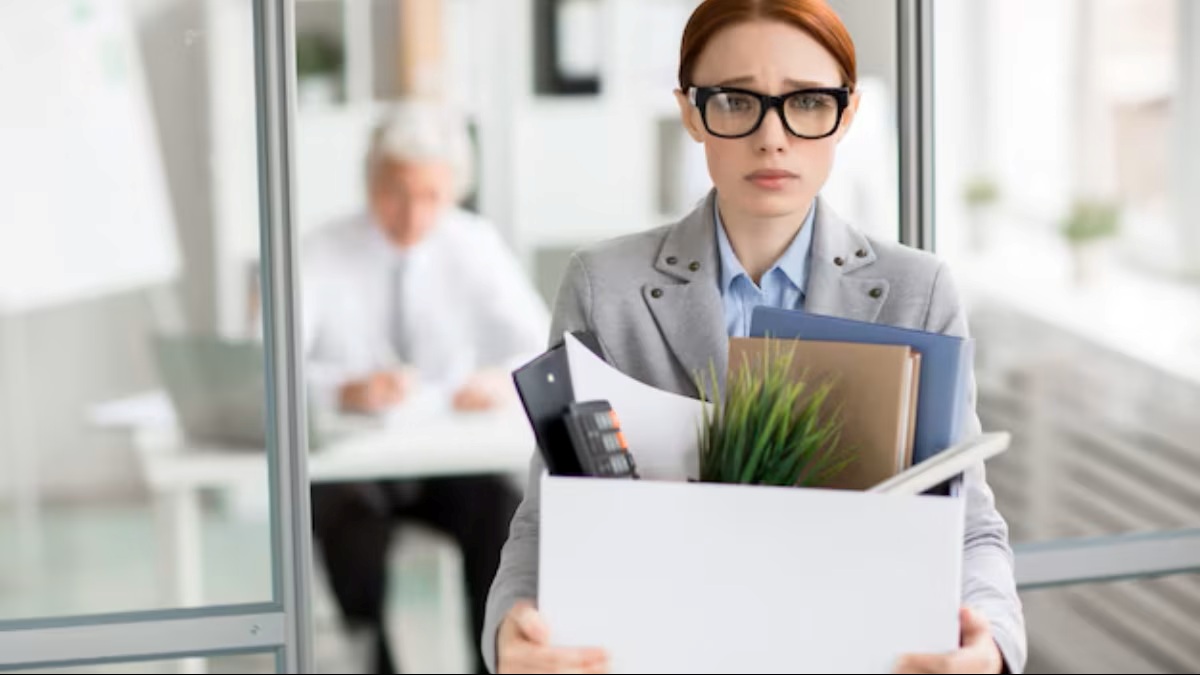 زنی که به خاطر زود آمدن سر کار اخراج شد-1