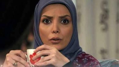 نوزادی رویا میرعلمی در آغوش پدرش