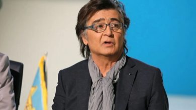 رضا رویگری در کنار افسانه بایگان