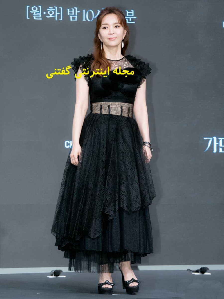 شین اون جونگ در کنفرانس تولید ملکه نقاب ها 2