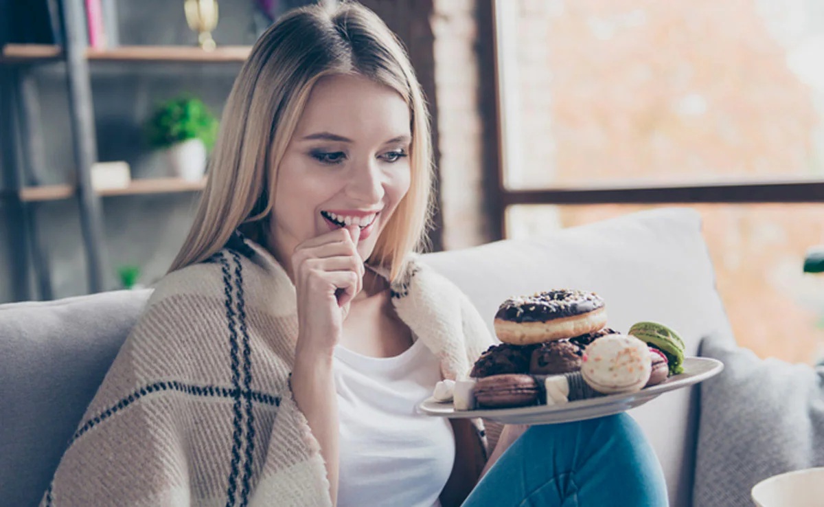 عوارض خوردن شیرینی قبل از خواب-4