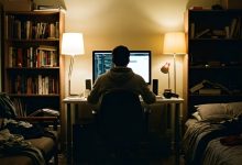 یکسال حبس در اتاق به خاطر تغییر سبک زندگی